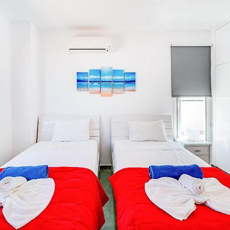 פאראלימני Beach Front Aqua Marina By Ezoria Villas מראה חיצוני תמונה