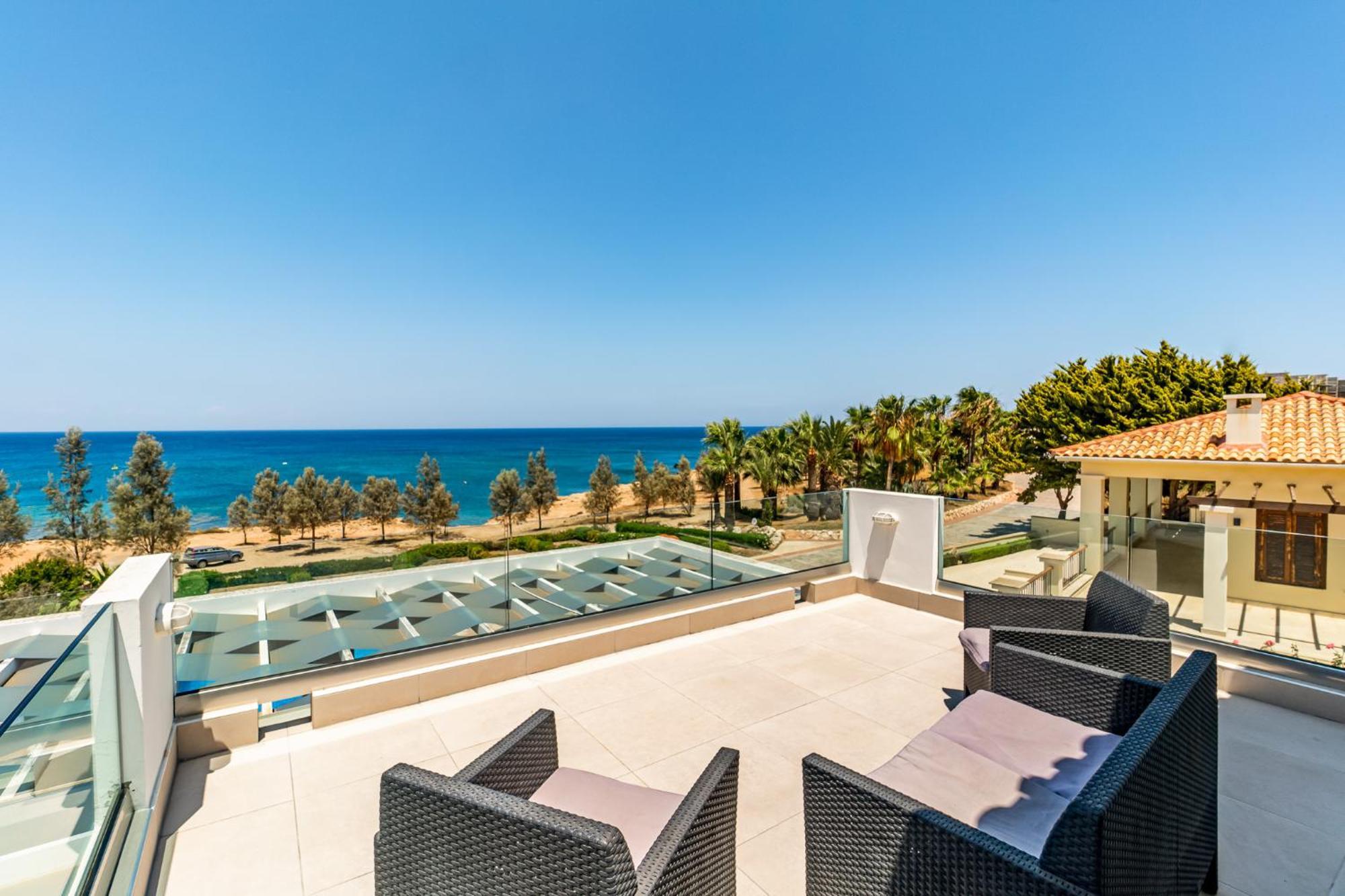 פאראלימני Beach Front Aqua Marina By Ezoria Villas מראה חיצוני תמונה