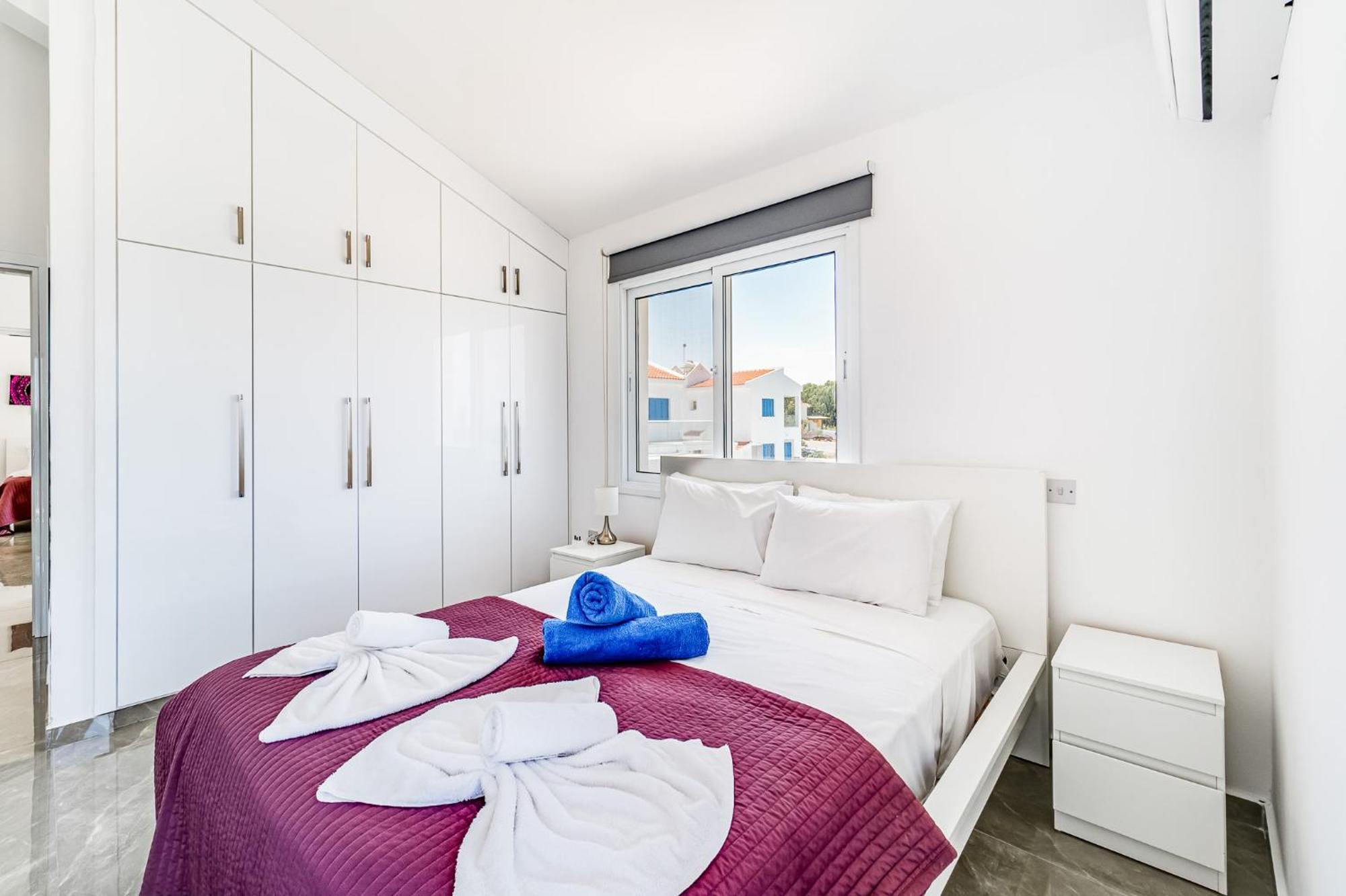 פאראלימני Beach Front Aqua Marina By Ezoria Villas מראה חיצוני תמונה